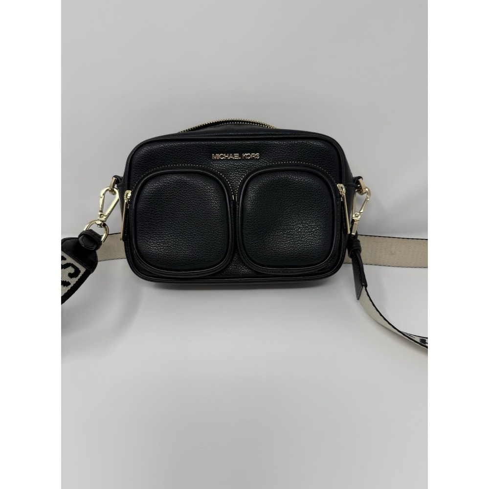 MICHAEL KORS Shoulder Bag Leather BLK 35S2GTTC6L w/Leather Airpod Holder